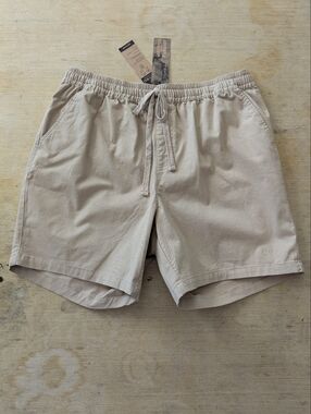 NWT Heybo Men's Hampton Shorts